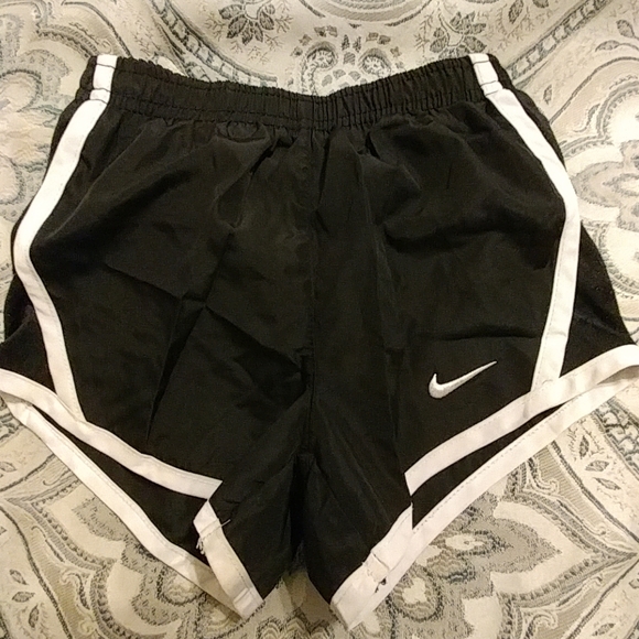 navy blue nike running shorts